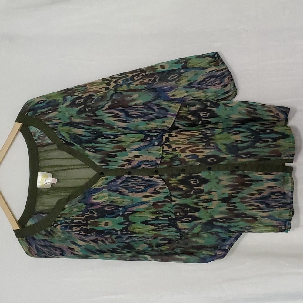 Fig and Flower Button Down Top Size 3X